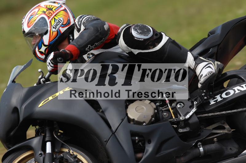 Archiv-2022/13 25.04.2022 Plüss Moto Sport ADR/Freies Fahren/92